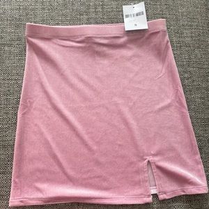 🍒SOLD🍒 NWT Pink Velvet Slit Mini Skirt